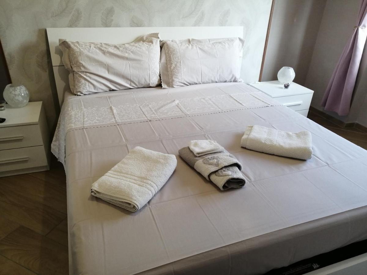 Due Torri Roma Guest House Luaran gambar